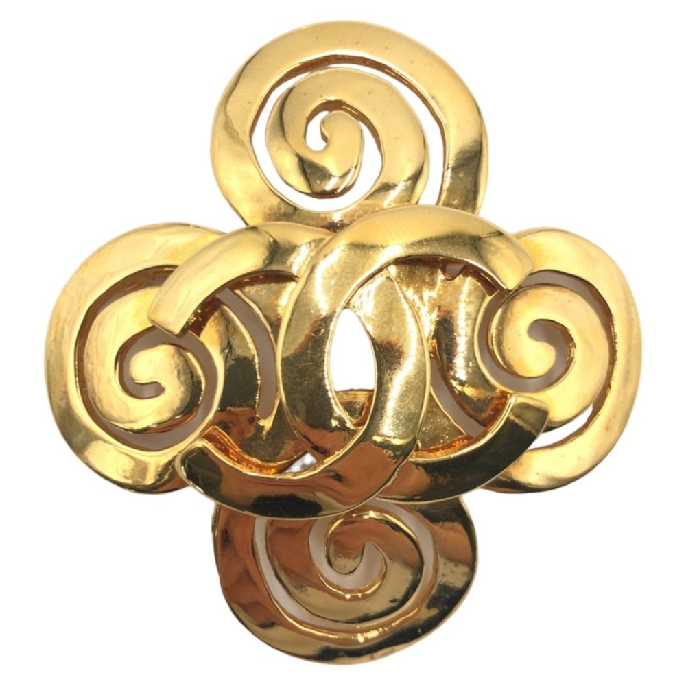 CHANEL Vintage Coco Mark Gold Metal Brooch for Women